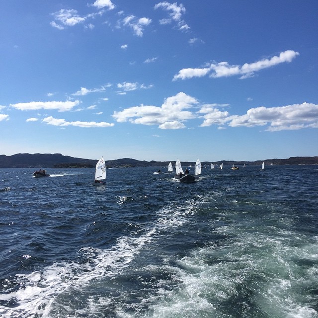 Startbåt Raunefjorden på vei til land. Vell blåst